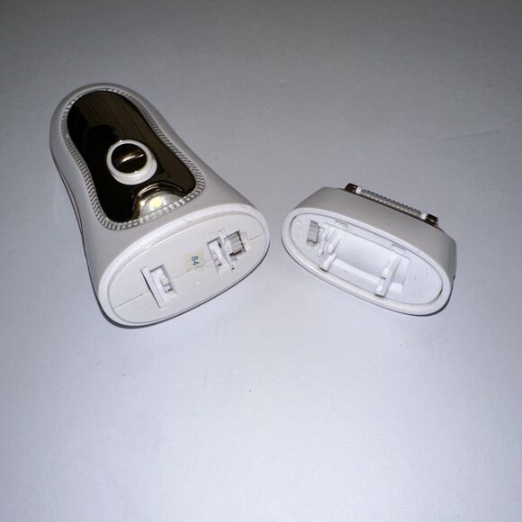 electribrite razor hb-905b. NO CHARGER. - Picture 9 of 9